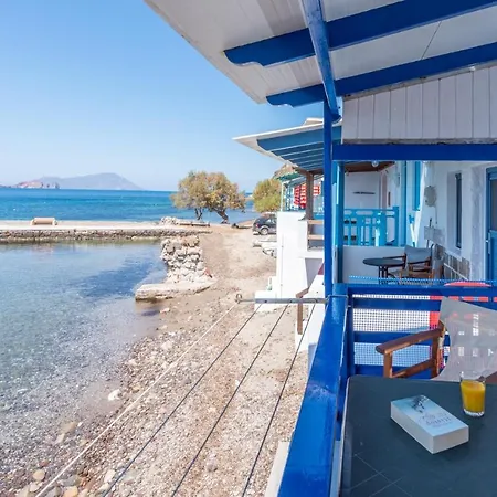 Blue Traditional Boathouse In Holiday home